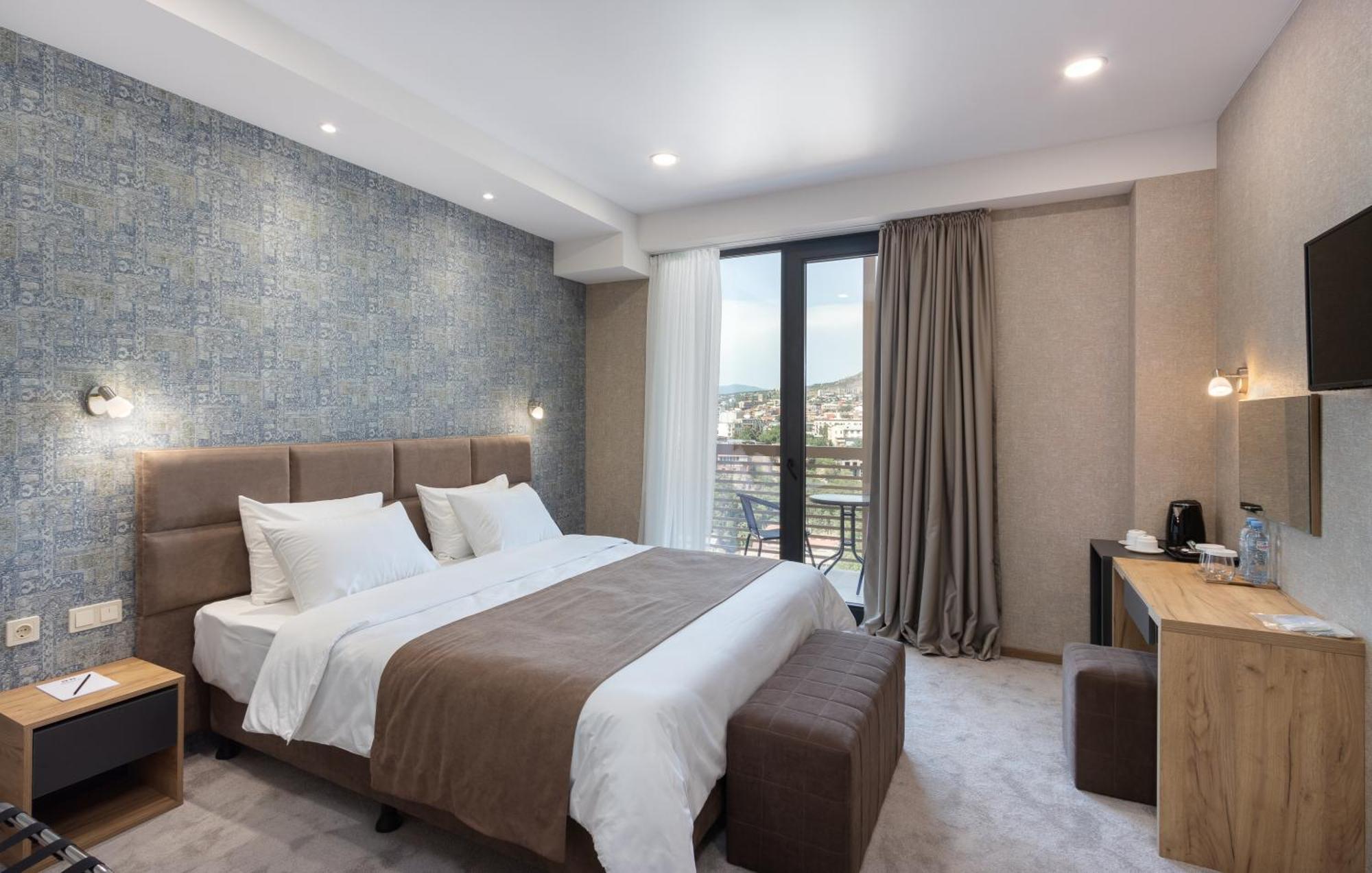 Brooch Boutique Hotel Tbilisi Bagian luar foto