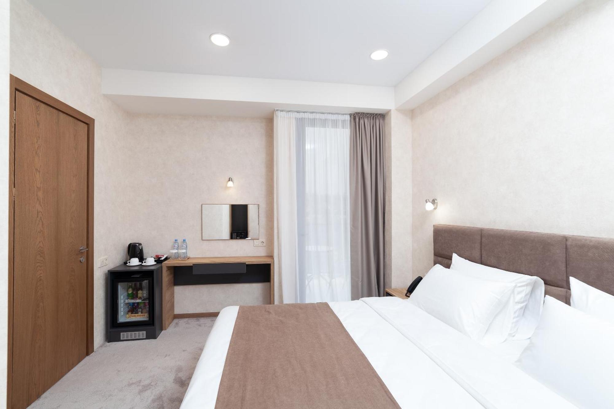 Brooch Boutique Hotel Tbilisi Bagian luar foto